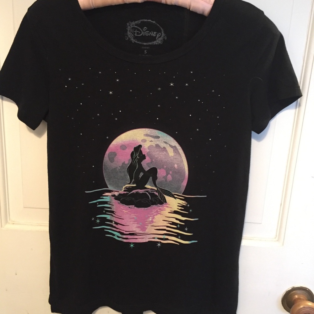 Disney Little Mermaid tee, size S